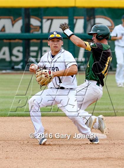 Thumbnail 2 in Elk Grove vs. Tracy (CIF SJS D1 Final - Game 3) photogallery.