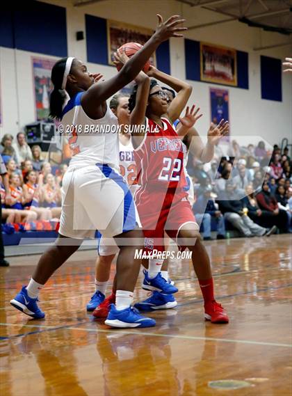 Thumbnail 3 in Chilton County vs Verbena (Chilton County Tournament) photogallery.