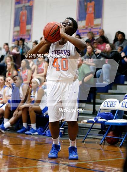 Thumbnail 3 in Chilton County vs Verbena (Chilton County Tournament) photogallery.