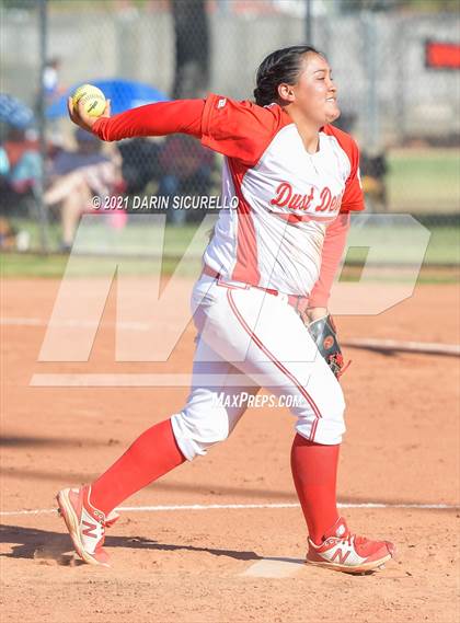 Thumbnail 3 in Santa Cruz Valley vs Benson (AIA 2A Quarterfinals) photogallery.