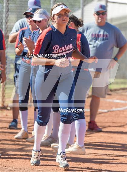 Thumbnail 3 in Santa Cruz Valley vs Benson (AIA 2A Quarterfinals) photogallery.
