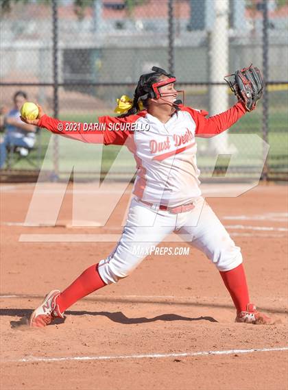 Thumbnail 3 in Santa Cruz Valley vs Benson (AIA 2A Quarterfinals) photogallery.