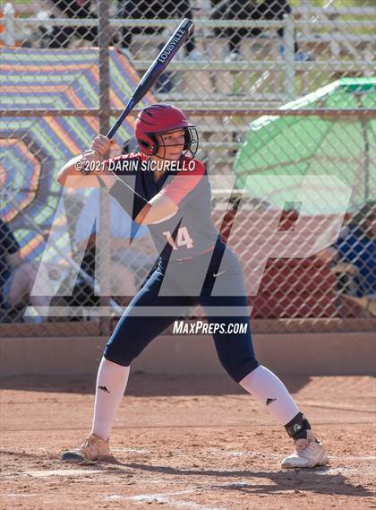 Thumbnail 3 in Santa Cruz Valley vs Benson (AIA 2A Quarterfinals) photogallery.