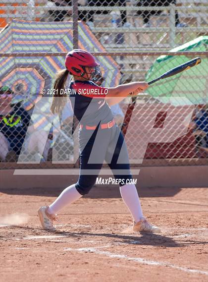 Thumbnail 2 in Santa Cruz Valley vs Benson (AIA 2A Quarterfinals) photogallery.