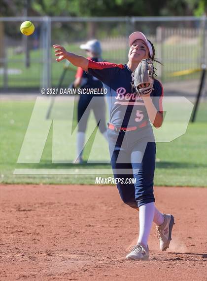 Thumbnail 2 in Santa Cruz Valley vs Benson (AIA 2A Quarterfinals) photogallery.