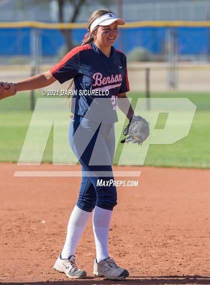 Thumbnail 3 in Santa Cruz Valley vs Benson (AIA 2A Quarterfinals) photogallery.
