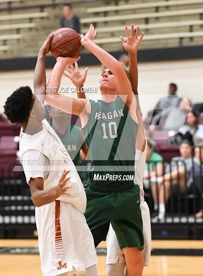 Thumbnail 1 in Reagan [Ronald] vs Madison photogallery.