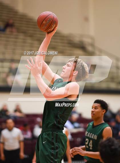 Thumbnail 2 in Reagan [Ronald] vs Madison photogallery.