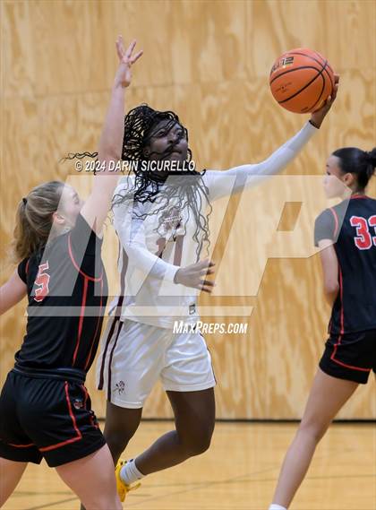 Thumbnail 1 in Bishop McNamara vs. Clackamas (Nike Tournament of Champions) photogallery.