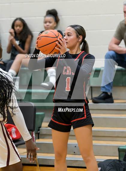 Thumbnail 2 in Bishop McNamara vs. Clackamas (Nike Tournament of Champions) photogallery.