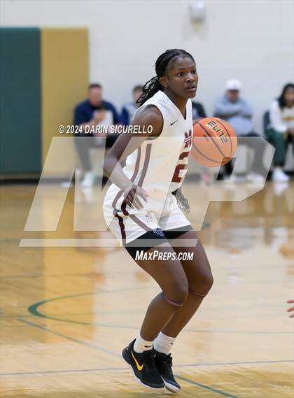 Thumbnail 3 in Bishop McNamara vs. Clackamas (Nike Tournament of Champions) photogallery.