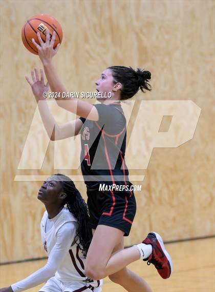 Thumbnail 2 in Bishop McNamara vs. Clackamas (Nike Tournament of Champions) photogallery.
