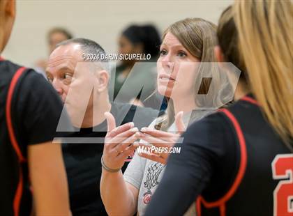 Thumbnail 3 in Bishop McNamara vs. Clackamas (Nike Tournament of Champions) photogallery.