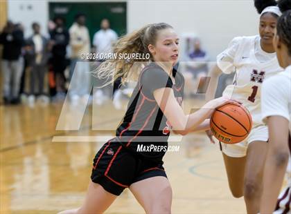 Thumbnail 1 in Bishop McNamara vs. Clackamas (Nike Tournament of Champions) photogallery.