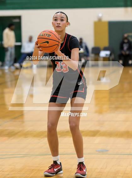 Thumbnail 3 in Bishop McNamara vs. Clackamas (Nike Tournament of Champions) photogallery.