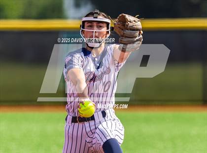 Thumbnail 3 in Miller place vs Mineola (NYPHSAA Class A Round 1) photogallery.