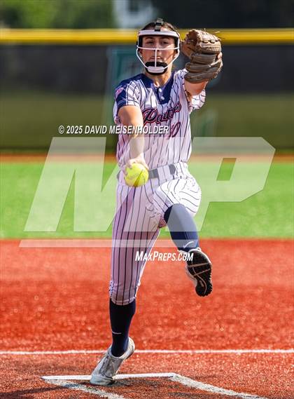 Thumbnail 1 in Miller place vs Mineola (NYPHSAA Class A Round 1) photogallery.
