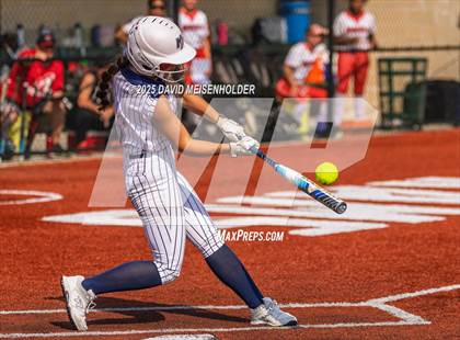 Thumbnail 2 in Miller place vs Mineola (NYPHSAA Class A Round 1) photogallery.