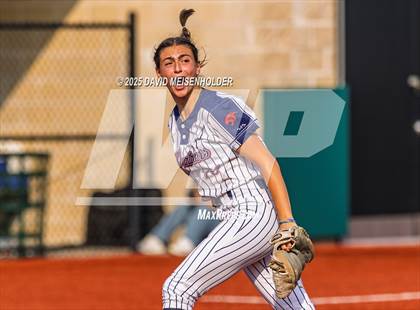Thumbnail 2 in Miller place vs Mineola (NYPHSAA Class A Round 1) photogallery.