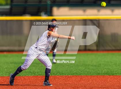 Thumbnail 3 in Miller place vs Mineola (NYPHSAA Class A Round 1) photogallery.