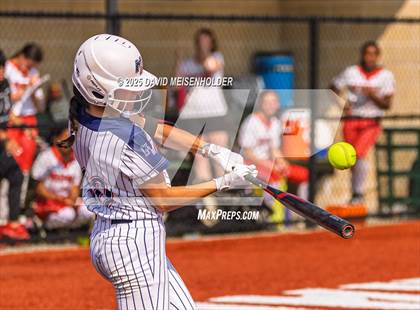 Thumbnail 2 in Miller place vs Mineola (NYPHSAA Class A Round 1) photogallery.