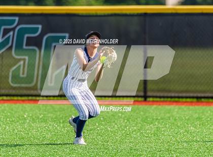 Thumbnail 1 in Miller place vs Mineola (NYPHSAA Class A Round 1) photogallery.