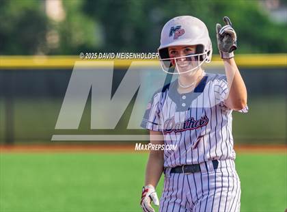 Thumbnail 2 in Miller place vs Mineola (NYPHSAA Class A Round 1) photogallery.
