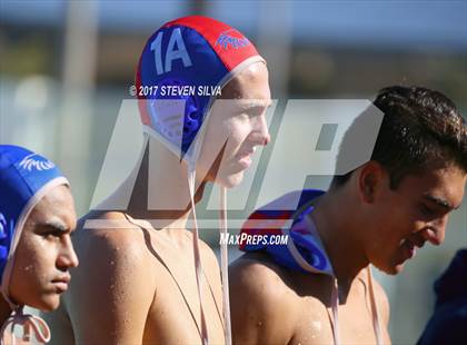 Thumbnail 3 in Loyola vs. Santa Margarita (CIF SoCal Regional D-2 Semifinal) photogallery.