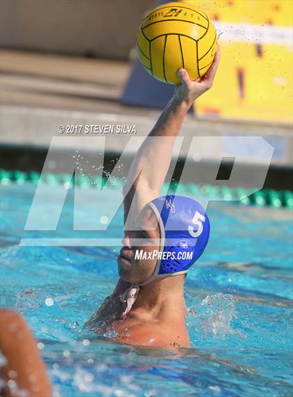 Thumbnail 1 in Loyola vs. Santa Margarita (CIF SoCal Regional D-2 Semifinal) photogallery.