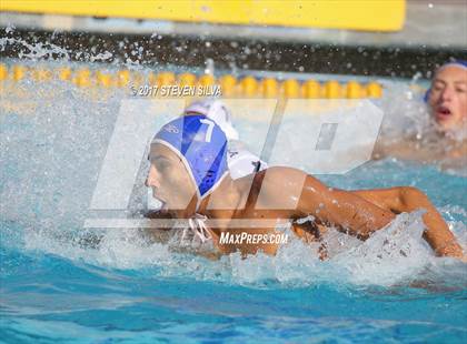Thumbnail 3 in Loyola vs. Santa Margarita (CIF SoCal Regional D-2 Semifinal) photogallery.