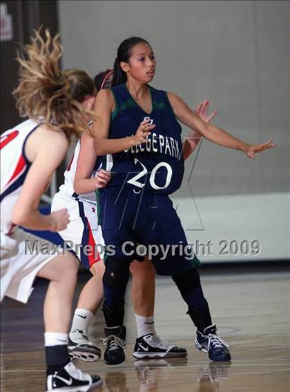 Thumbnail 2 in College Park vs Clear Lake (McDonalds Texas Invitational) photogallery.