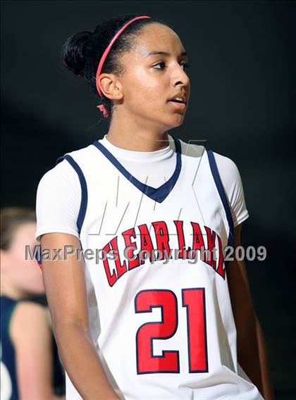 Thumbnail 2 in College Park vs Clear Lake (McDonalds Texas Invitational) photogallery.