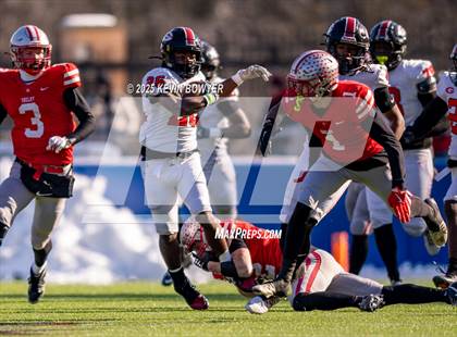 Thumbnail 1 in Shelby @ Glenville (OHSAA DIV IV Final) photogallery.