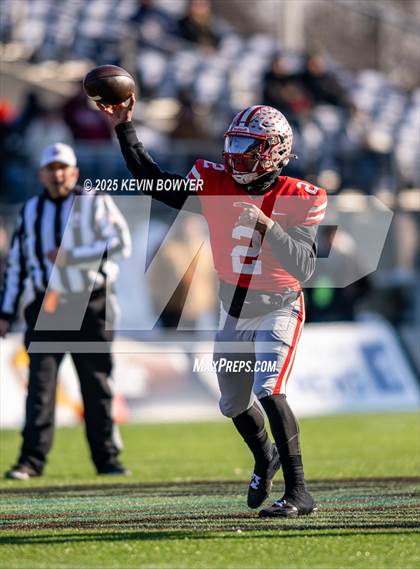 Thumbnail 1 in Shelby @ Glenville (OHSAA DIV IV Final) photogallery.