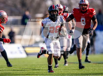 Thumbnail 2 in Shelby @ Glenville (OHSAA DIV IV Final) photogallery.