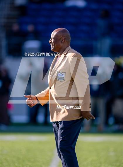 Thumbnail 3 in Shelby @ Glenville (OHSAA DIV IV Final) photogallery.