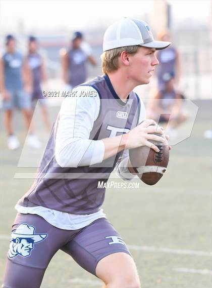Thumbnail 1 in Pinnacle (Pinnacle 7-on-7 Tournament) photogallery.