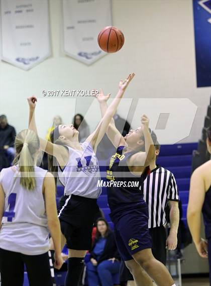 Thumbnail 1 in Oxford @ Utica Eisenhower photogallery.