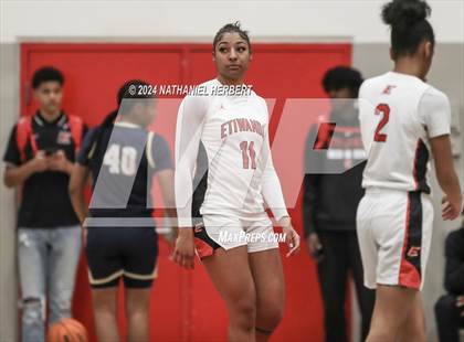 Thumbnail 1 in Los Osos @ Etiwanda photogallery.