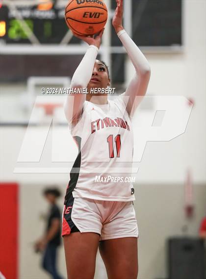 Thumbnail 1 in Los Osos @ Etiwanda photogallery.