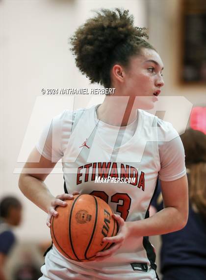 Thumbnail 2 in Los Osos @ Etiwanda photogallery.