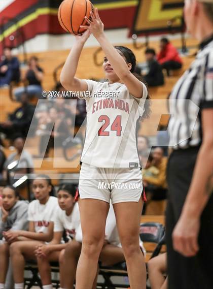 Thumbnail 1 in Los Osos @ Etiwanda photogallery.