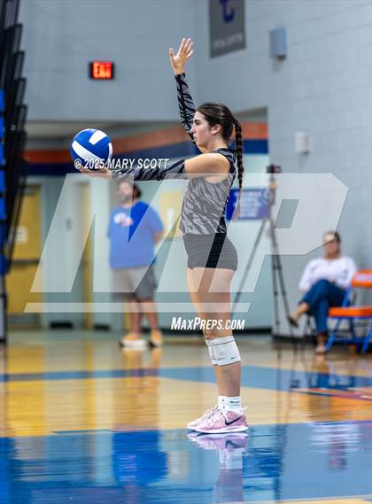 Thumbnail 3 in Hernando @ DeSoto Central photogallery.