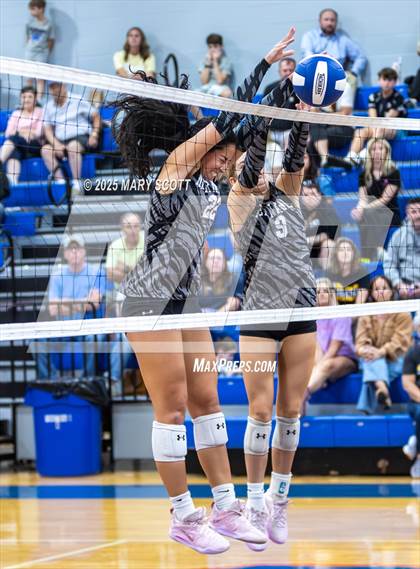 Thumbnail 3 in Hernando @ DeSoto Central photogallery.