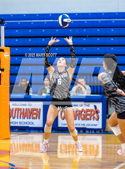 Thumbnail 2 in Hernando @ DeSoto Central photogallery.