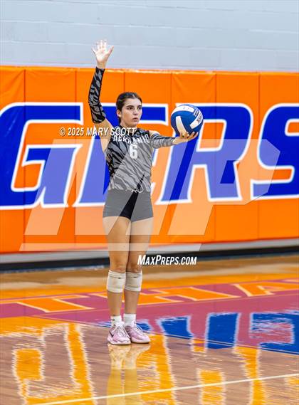 Thumbnail 3 in Hernando @ DeSoto Central photogallery.