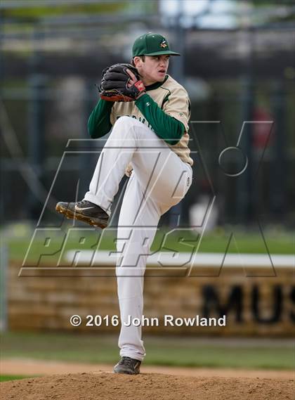 Thumbnail 3 in Fremd @ Mundelein photogallery.