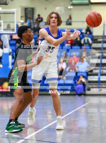Thumbnail 3 in Frenship vs. DeSoto (Caprock Classic) photogallery.