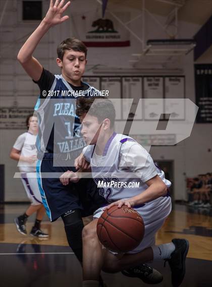 Thumbnail 2 in Pleasant Valley vs. Shasta photogallery.