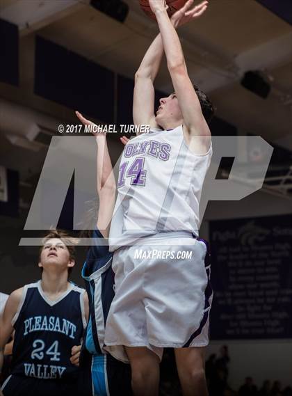 Thumbnail 3 in Pleasant Valley vs. Shasta photogallery.
